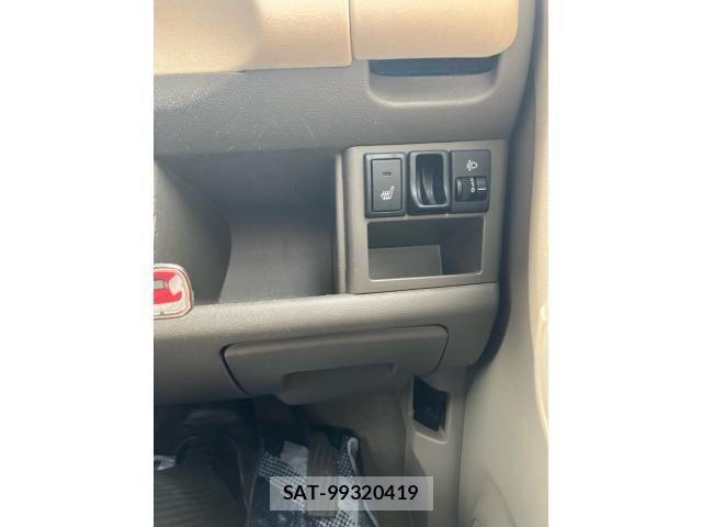 Nissan MOCO 2010-12 7877935-17