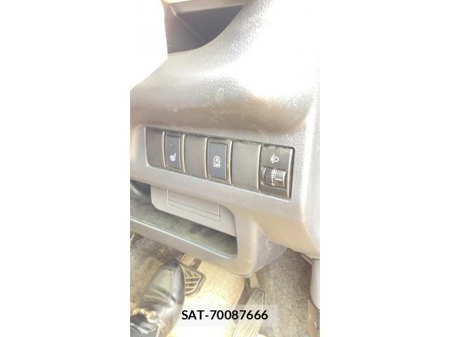 Nissan MOCO 2014-01 8100547-13