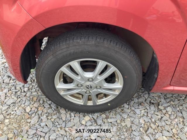 Nissan MOCO 2013-01 8230917-10