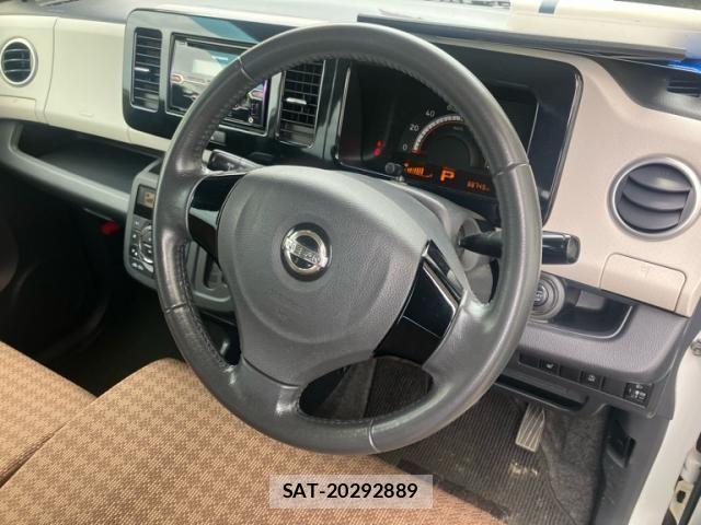 Nissan MOCO 2014-10 8230916-20