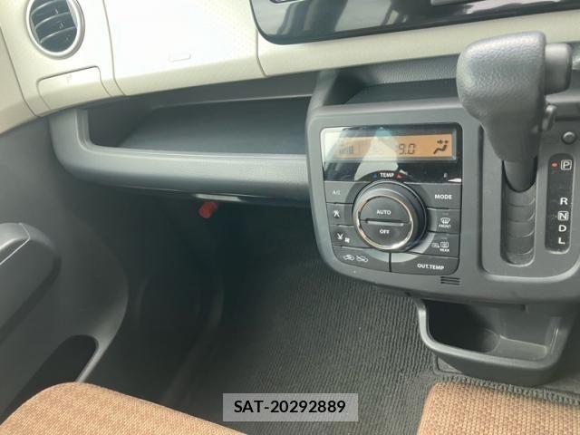 Nissan MOCO 2014-10 8230916-21