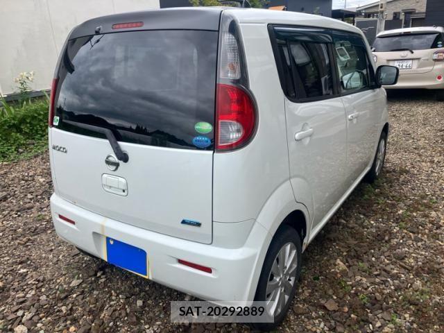 Nissan MOCO 2014-10 8230916-4