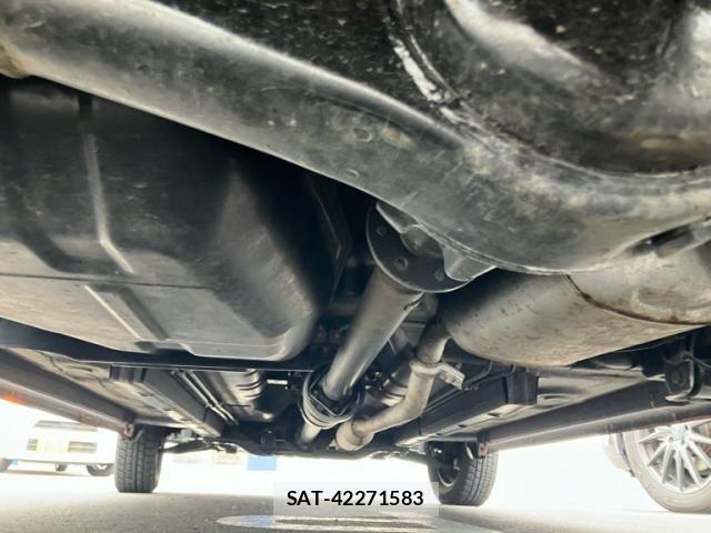 Nissan MOCO 2010-01 8315585-9