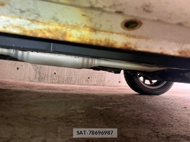 Nissan MOCO 2009-04 8367158-11