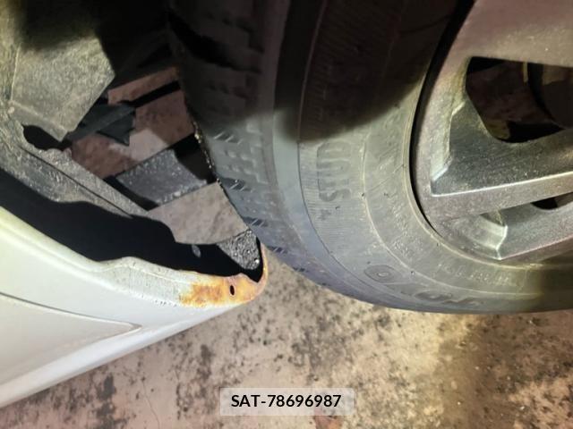Nissan MOCO 2009-04 8367158-13