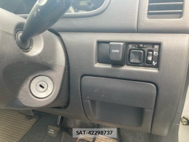 Nissan MOCO 2004-10 8562759-13