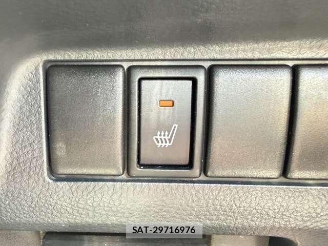 Nissan MOCO 2012-12 8660383-6