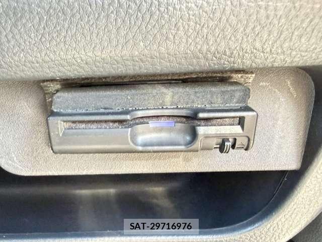 Nissan MOCO 2012-12 8660383-8