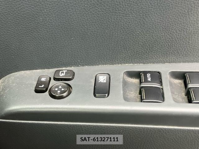 Nissan MOCO 2012-03 8830470-19