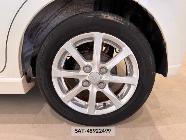 Daihatsu MOVE 2014-01 4755666-9