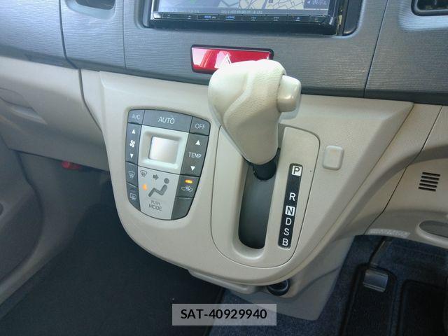 Daihatsu MOVE 2011-12 5872760-24