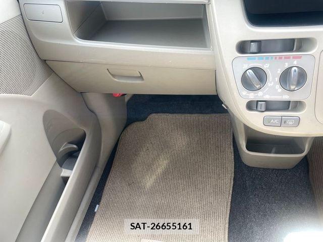 Daihatsu MOVE 2013-09 6613423-13