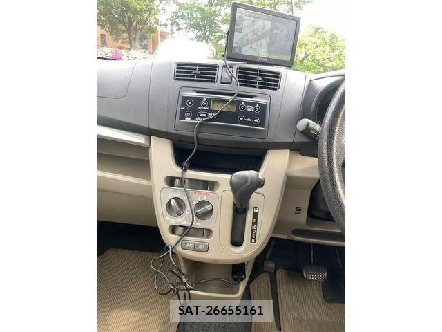 Daihatsu MOVE 2013-09 6613423-24