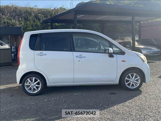 Daihatsu MOVE 2013-04 6672620-5