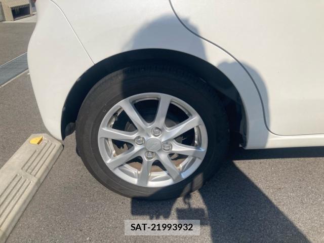 Daihatsu MOVE 2013-08 7020964-4