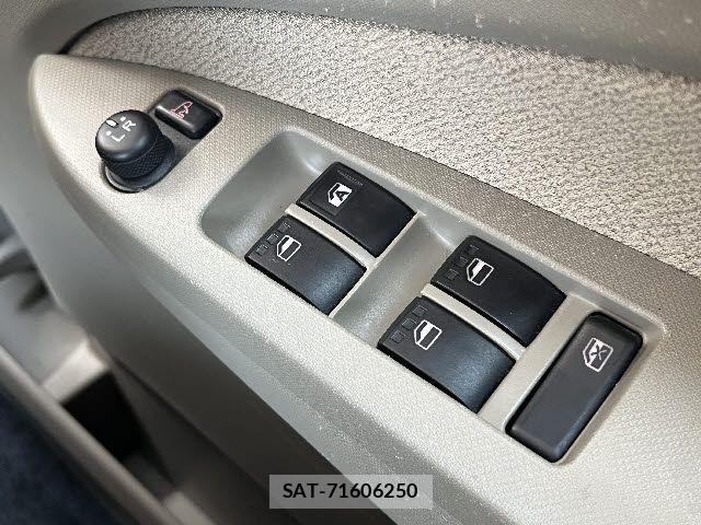 Daihatsu MOVE 2013-01 7222079-15