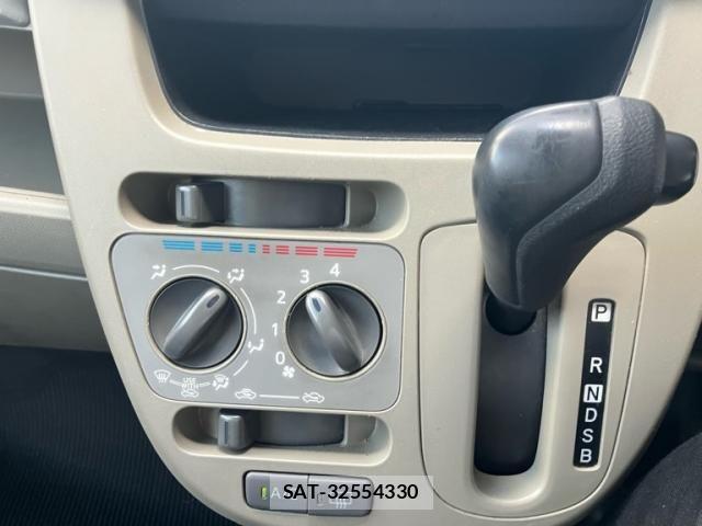 Daihatsu MOVE 2013-08 7222081-17