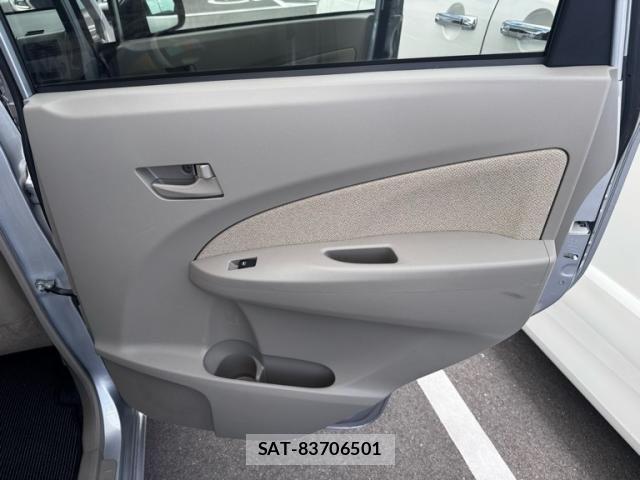 Daihatsu MOVE 2011-06 7222073-25
