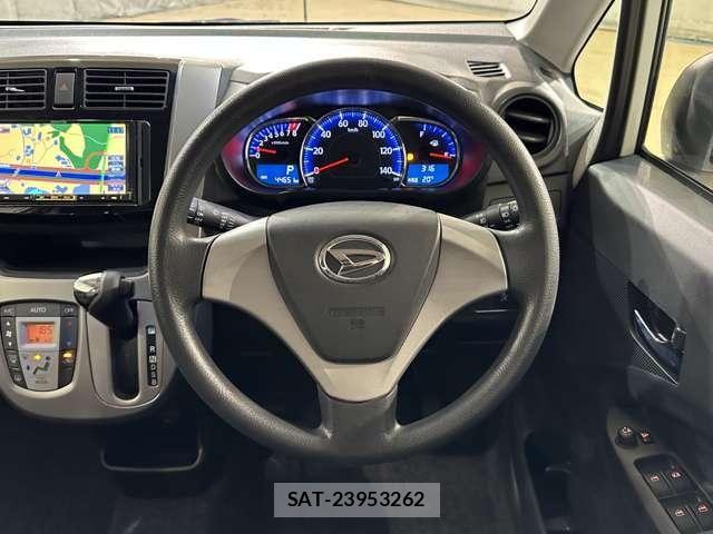 Daihatsu MOVE 2013-09 7272400-9