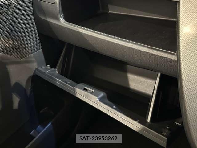 Daihatsu MOVE 2013-09 7272400-22