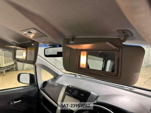 Daihatsu MOVE 2013-09 7272400-23