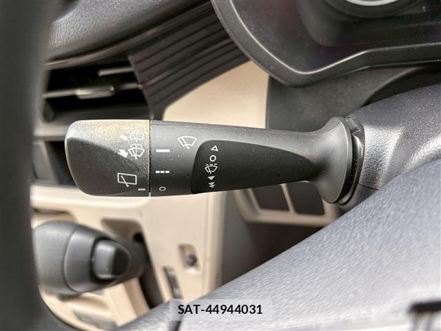 Daihatsu MOVE 2017-03 7272396-27
