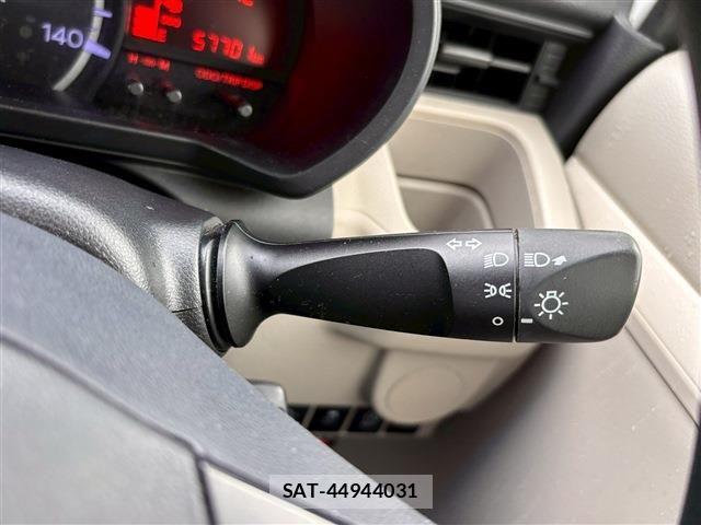 Daihatsu MOVE 2017-03 7272396-28