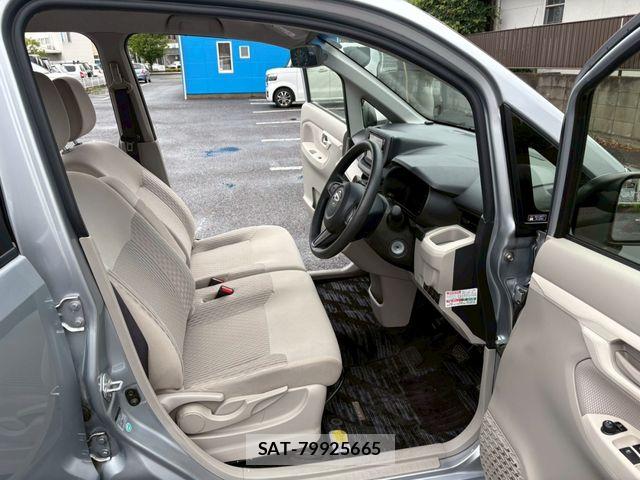 Daihatsu MOVE 2017-06 7272405-9