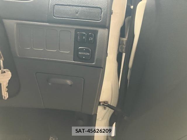 Daihatsu MOVE 2003-08 7328568-19