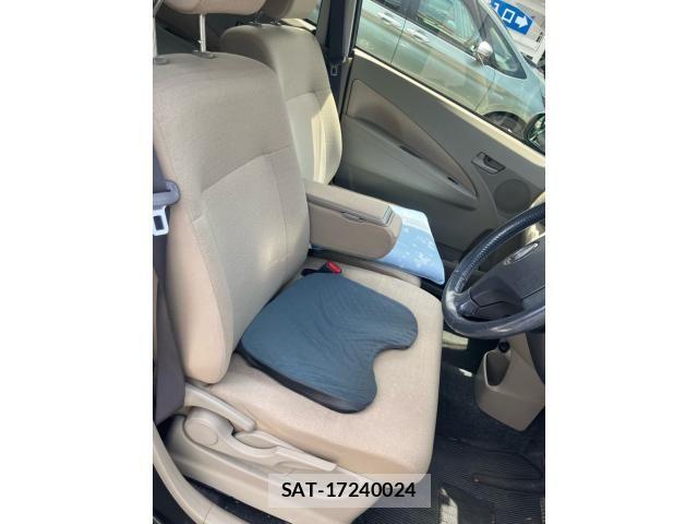 Daihatsu MOVE 2013-12 7358837-9