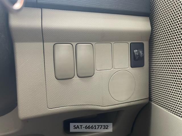 Daihatsu MOVE 2011-05 7358850-13