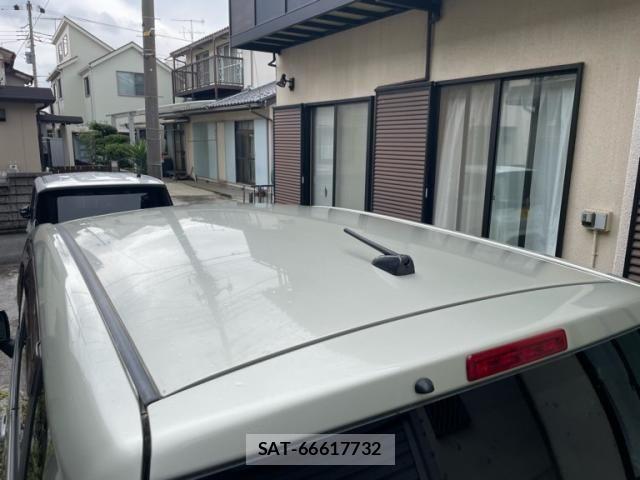Daihatsu MOVE 2011-05 7358850-5