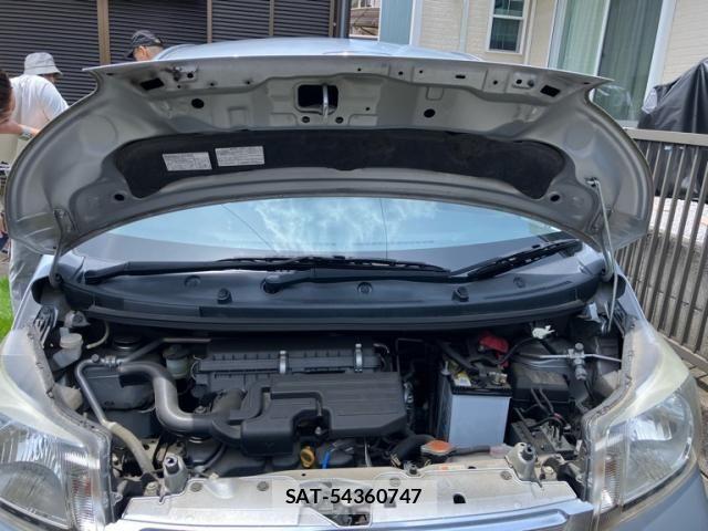 Daihatsu MOVE 2013-08 7618298-9