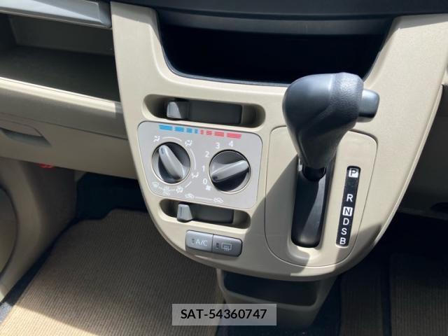 Daihatsu MOVE 2013-08 7618298-16