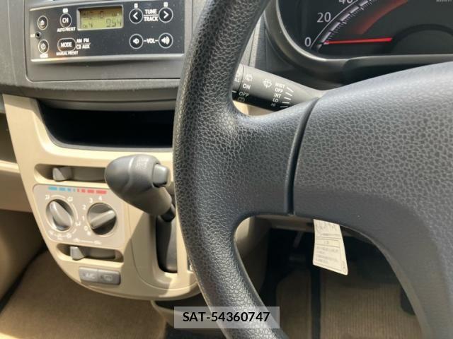 Daihatsu MOVE 2013-08 7618298-18