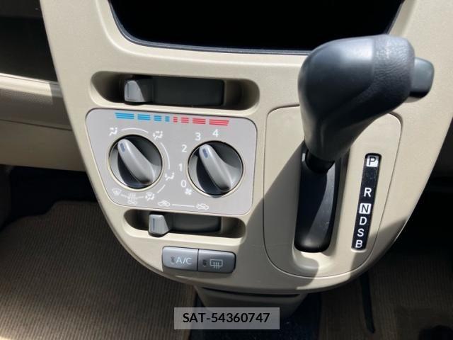 Daihatsu MOVE 2013-08 7618298-20