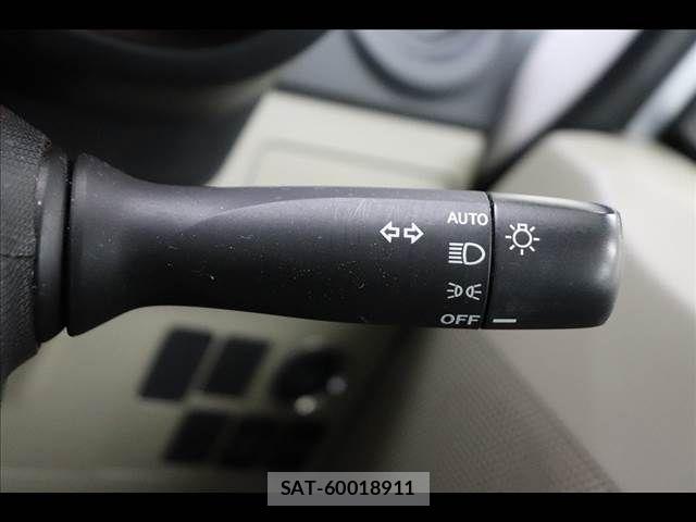Daihatsu MOVE 2014-09 7618299-6