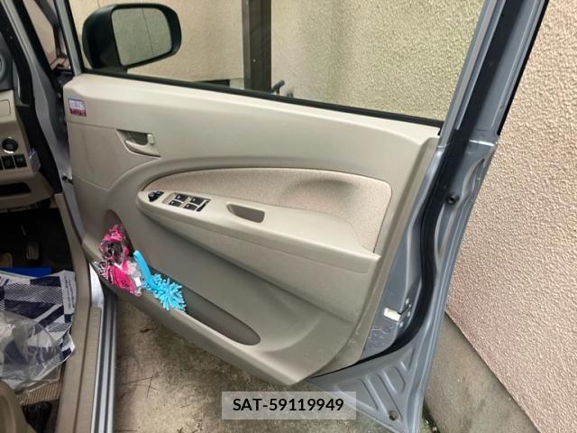 Daihatsu MOVE 2013-02 7903038-8