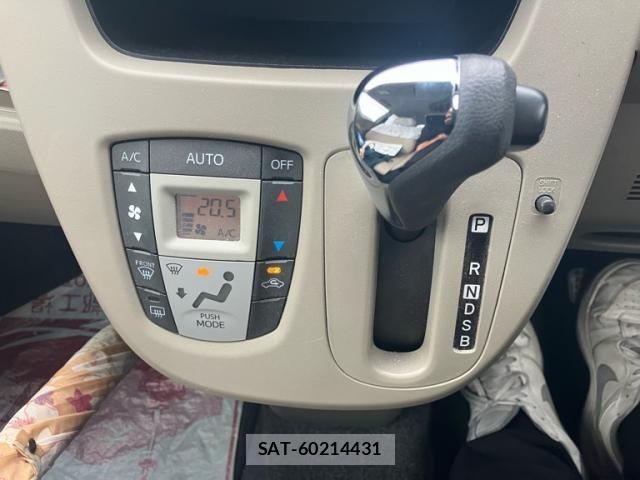 Daihatsu MOVE 2013-07 7962687-22