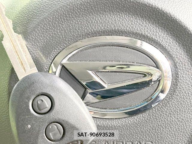 Daihatsu MOVE 2015-11 8036883-6
