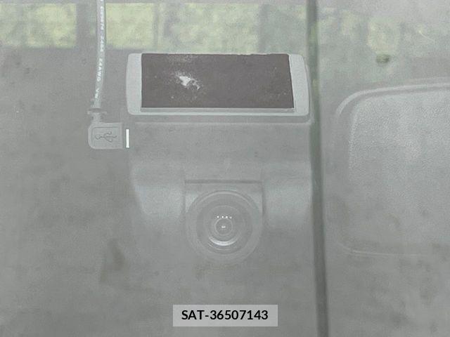 Daihatsu MOVE 2013-09 8036885-3