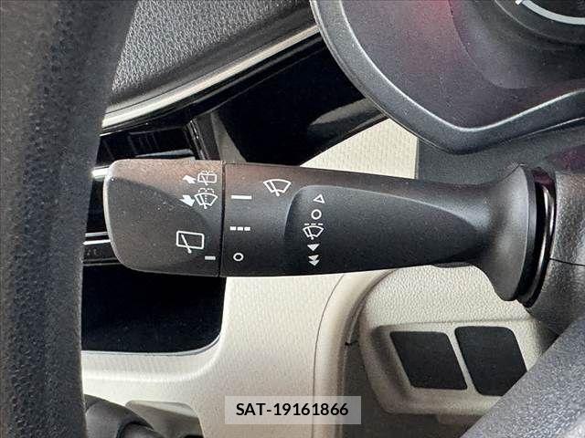 Daihatsu MOVE 2018-11 8074697-24