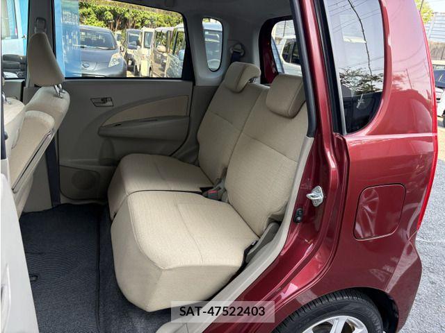 Daihatsu MOVE 2014-01 8074698-4