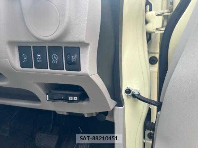 Daihatsu MOVE 2017-09 8074701-16