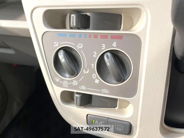 Daihatsu MOVE 2015-06 8100556-5