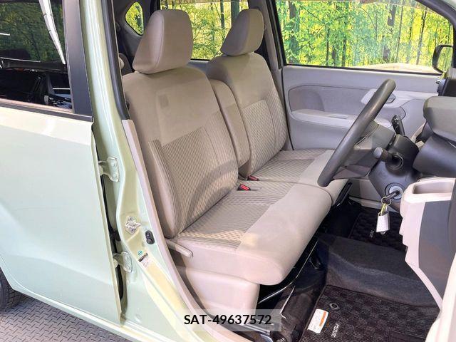Daihatsu MOVE 2015-06 8100556-7