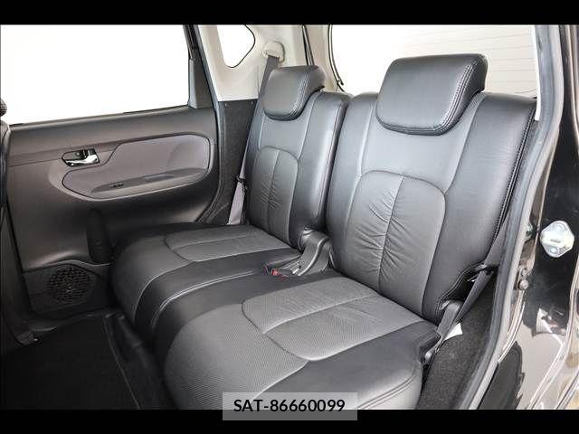 Daihatsu MOVE 2015-08 8100558-18