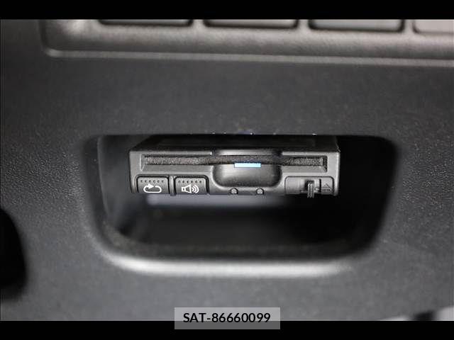 Daihatsu MOVE 2015-08 8100558-8