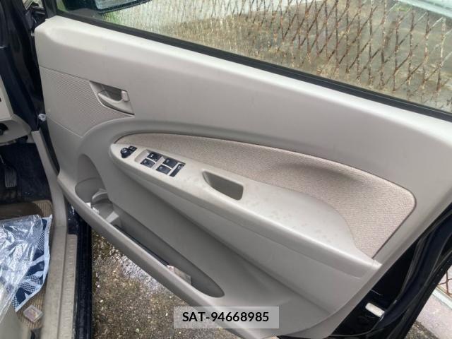 Daihatsu MOVE 2011-06 8100564-7