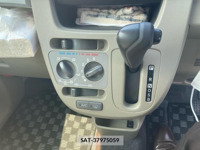 Daihatsu MOVE 2013-09 8100568-10